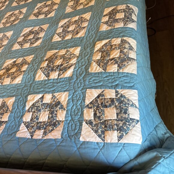 Homemade 8 Point Quilt Aqua Blue Size King Bedspread  97 X 85 Monkey Wrench - Picture 2 of 9